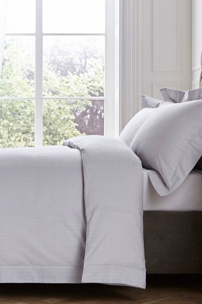 WIN! A Luxury Bedding Set & Throw From Dusk Bedding