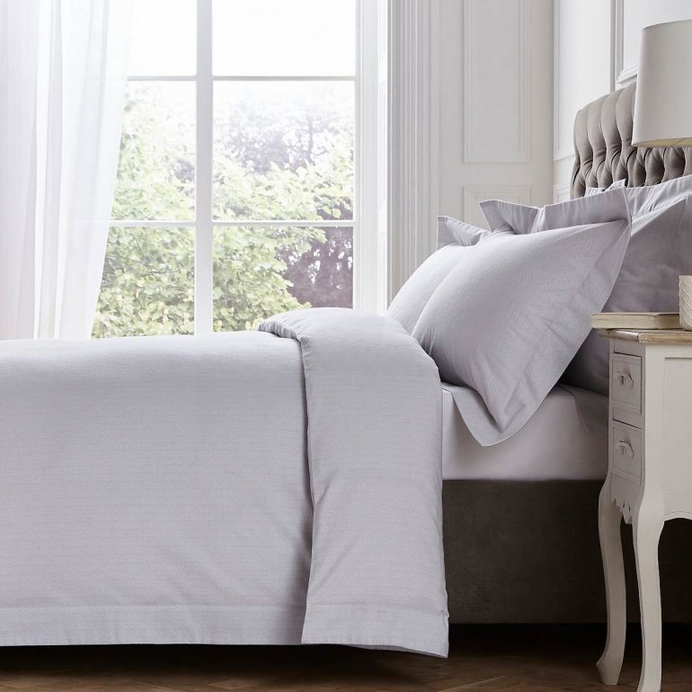 WIN! A Luxury Bedding Set & Throw From Dusk Bedding