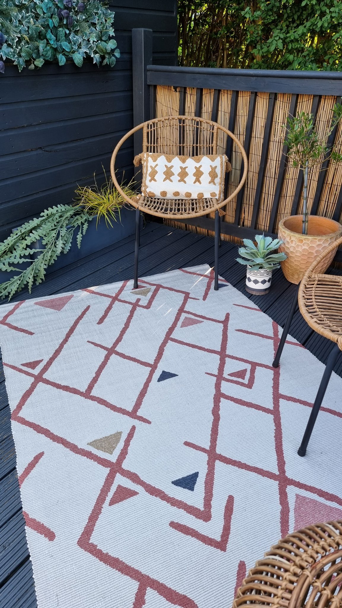 Indoor Outdoor Rug Review: Inka in Brick from furn - Tidylife