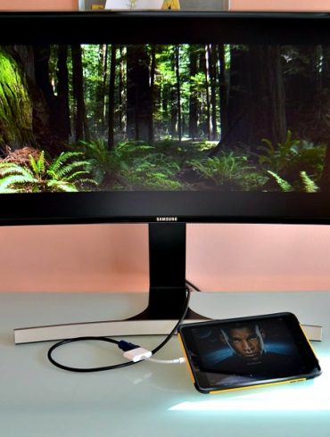 curved monitor for movies