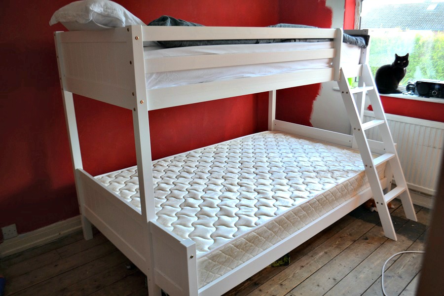 triple bunk bed white wooden