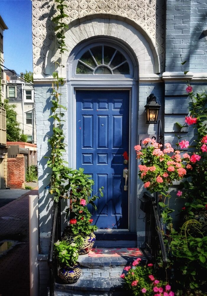 Giving An Old Home More Curb Appeal: Our Tips And Tricks