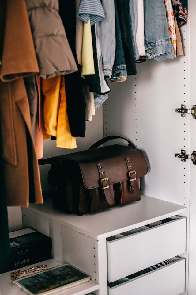 5 Simple Ways To Save Money On Your Wardrobe