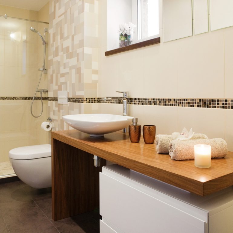 4 Ways To Update Your Bathroom